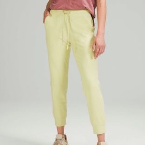 Ready to Rulu Jogger 7/8